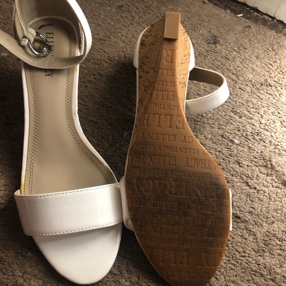 White wedges